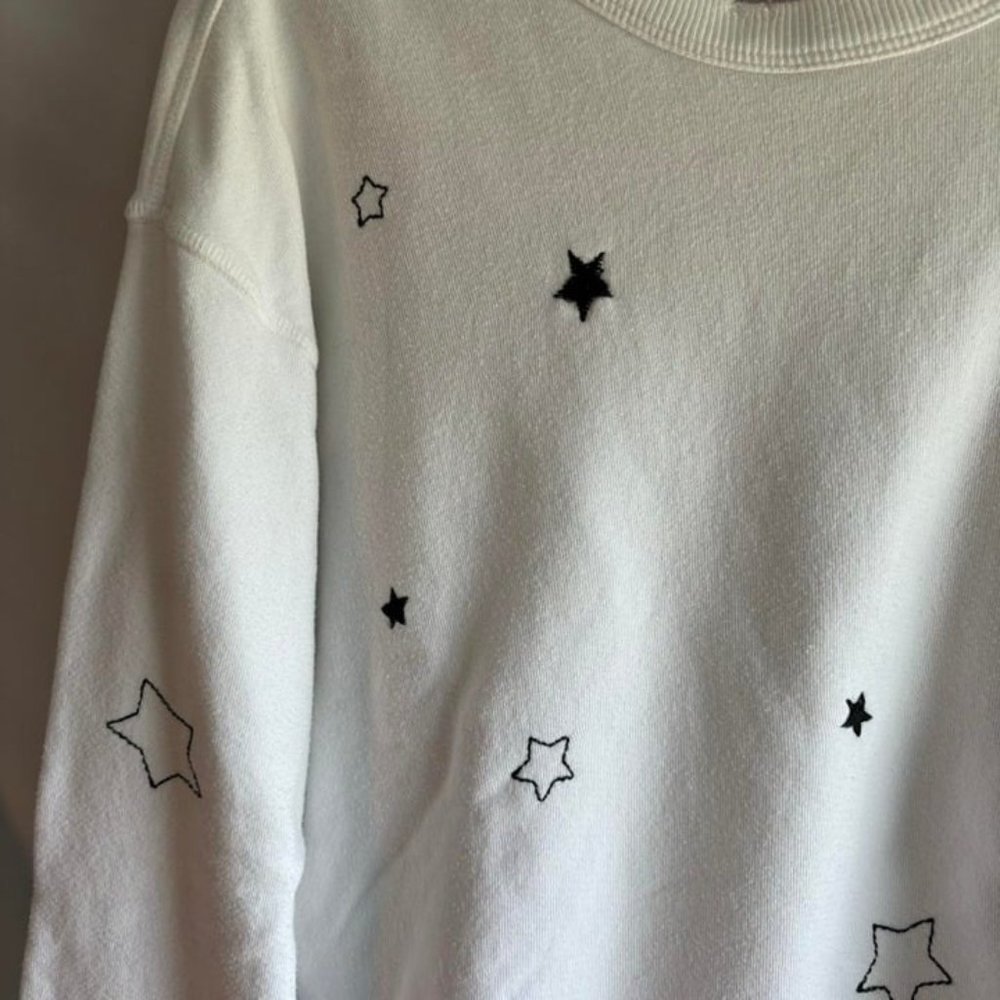 Philanthropy White sweatshirt with embroidered stars size M